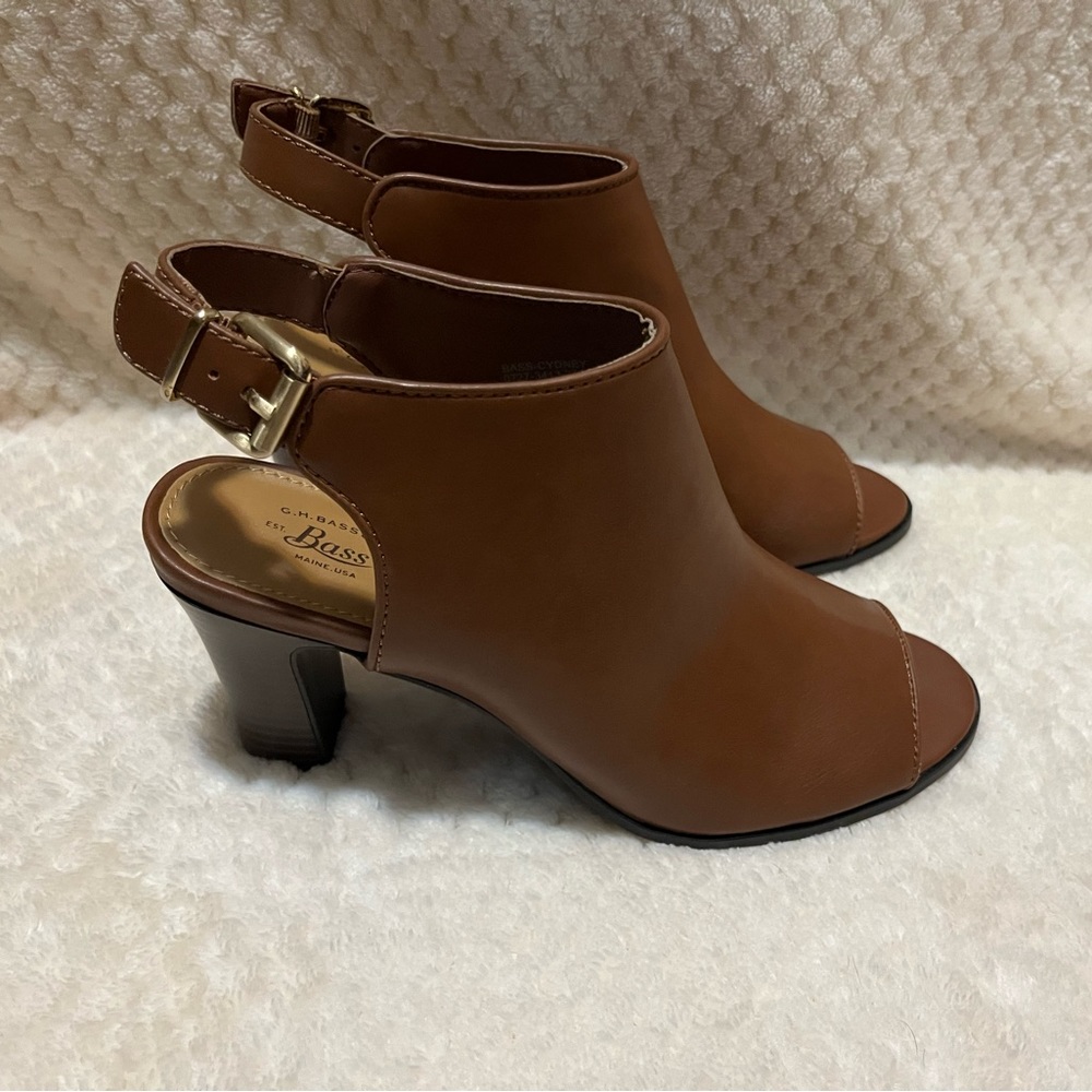 BASS PEEP TOE CYDNEY BOOTIES SIZE 8.5 IN BROWN NWT! - Picture 2 of 4